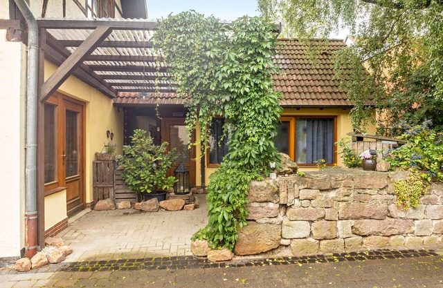 Holiday Apartment '1 Room' with Private Terrace and Wi-Fi