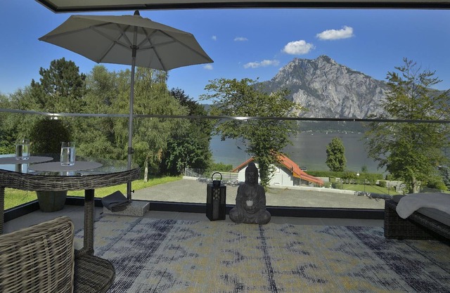 Holiday apartment Altmünster for 2 persons with 1 bedroom - Holiday apartment in one or multi-family