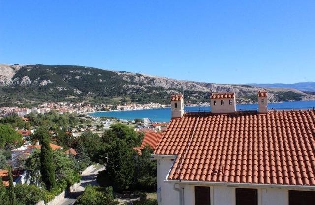 Holiday apartment Baška for 1 - 5 persons with 2 bedrooms - Holiday house