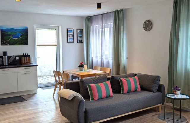 Holiday Apartment 'Schiller's Urban Escape' with Mountain View, Private Terrace and Wi-Fi