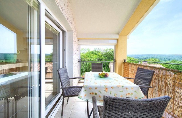 Holiday apartment Dobrinj for 1 - 5 persons with 2 bedrooms - Holiday apartment in one or multi-fami