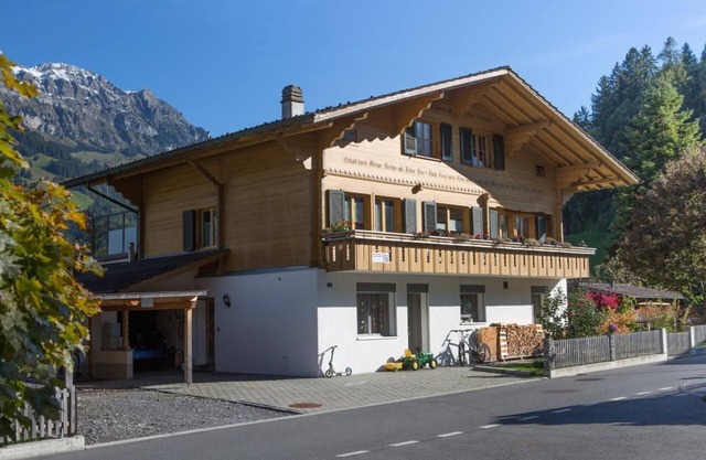 Holiday apartment Frutigen for 1 - 5 persons with 2 bedrooms - Holiday apartment in one or multi-fam