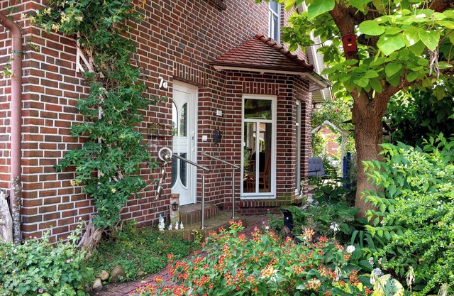 Holiday Apartment 'Inge Huus' with Private Terrace, Private Garden and Wi-Fi