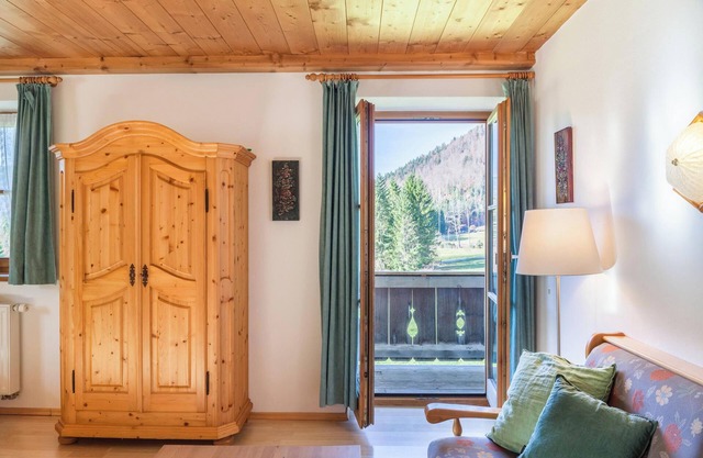 Holiday Apartment Karwendelblick with Mountain View