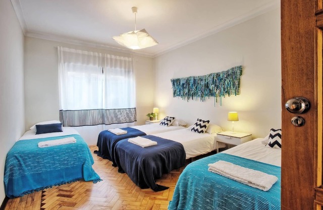 Holiday apartment Lisbon for 1 - 20 persons with 5 bedrooms - Holiday apartment in one or multi-fami