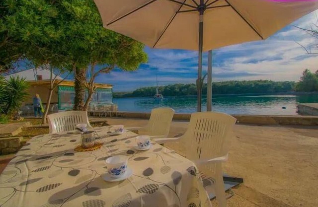 Holiday apartment Punta Kriza for 1 - 2 persons with 1 bedroom - Holiday house