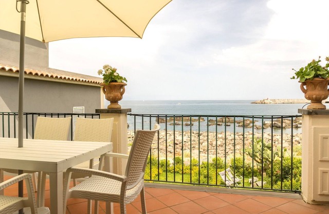 Holiday apartment Riposto for 1 - 6 persons with 2 bedrooms - Holiday house
