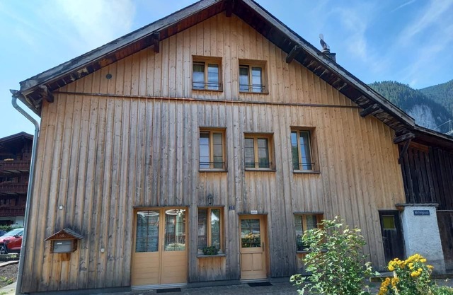 Holiday apartment Saanen for 1 - 8 persons with 4 bedrooms - Hut