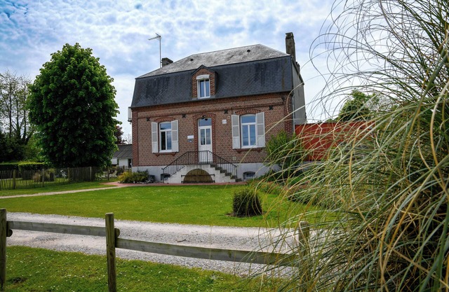 HOLIDAY COTTAGE 'LES COTTIERES' 10 PEOPLE