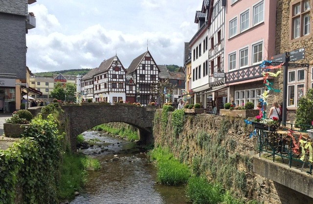 Holiday flat 2 with beautiful terrace