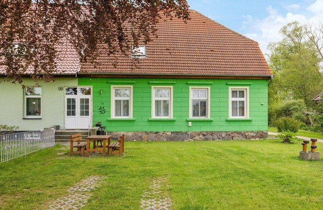 Holiday flat in Kramerhof with barbecue and garden