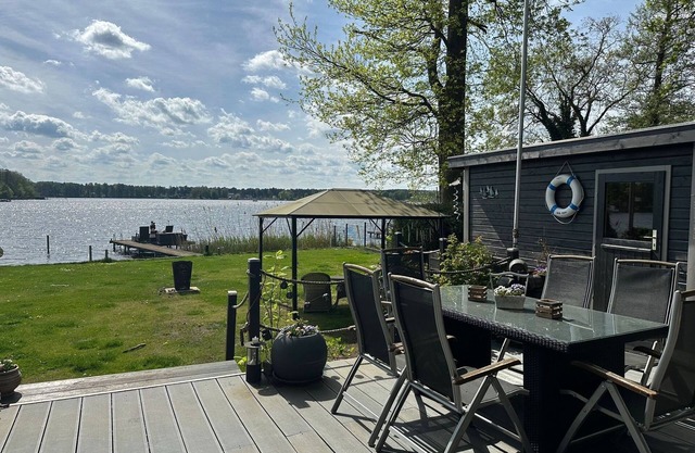 Holiday Home 'Häuser' with Lake View, Private Terrace and Wi-Fi
