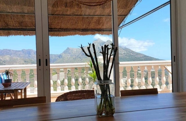 Holiday Home 'Alonis Suites Premium Villas Onaer' with Private Pool, Private Terrace and Wi-Fi