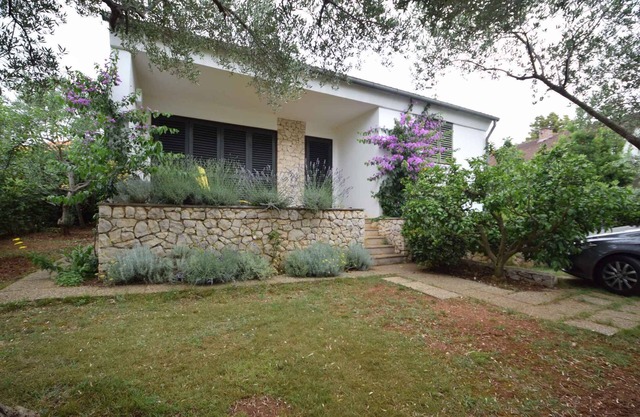 Holiday home 150 m from the