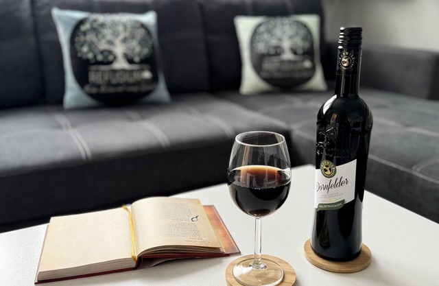 Holiday Home '2 Apartments in Refugium 2020' with Private Terrace, Private Garden and Wi-Fi