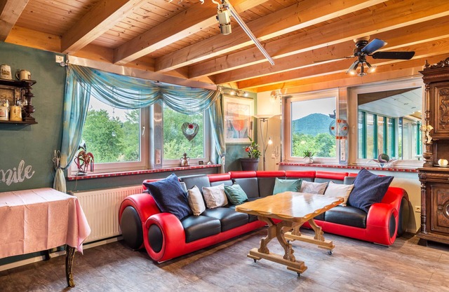 Holiday Home 'Bei Den Holzäppeln' with Mountain View, Balcony and Wi-Fi