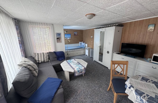 Holiday Home 'Bungalow 2' with Private Terrace, Shared Garden and Wi-Fi