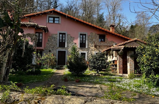 Holiday Home 'Caseron De Pontigu' with Mountain View, Private Terrace and Wi-Fi