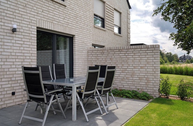 Holiday Home 'Das Strandhaus' with Private Terrace, Private Garden and Wi-Fi