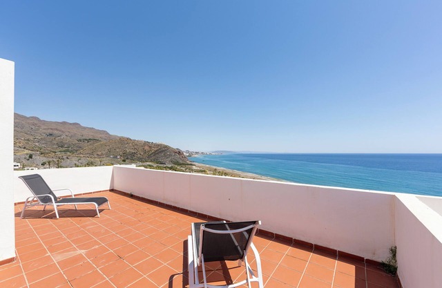 Holiday Home 'Duplex Jlc' with Sea View, Shared Pool and Air Conditioning