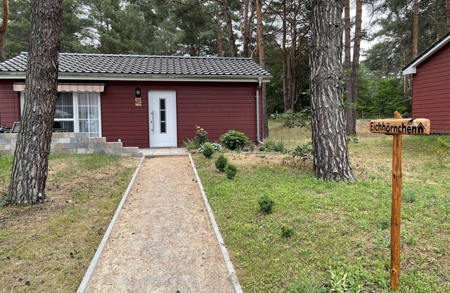 Holiday Home 'Eichhörnchen' with Private Terrace, Private Garden and Wi-Fi
