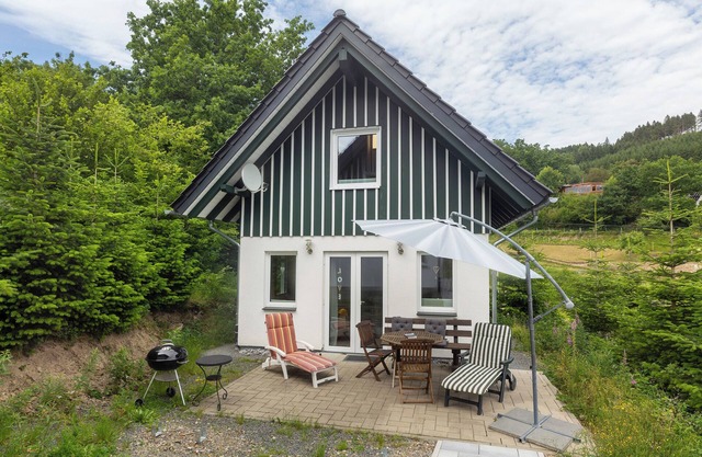 Holiday Home 'Ferienhaus Alpenzauber' with Mountain View, Private Terrace and Wi-Fi