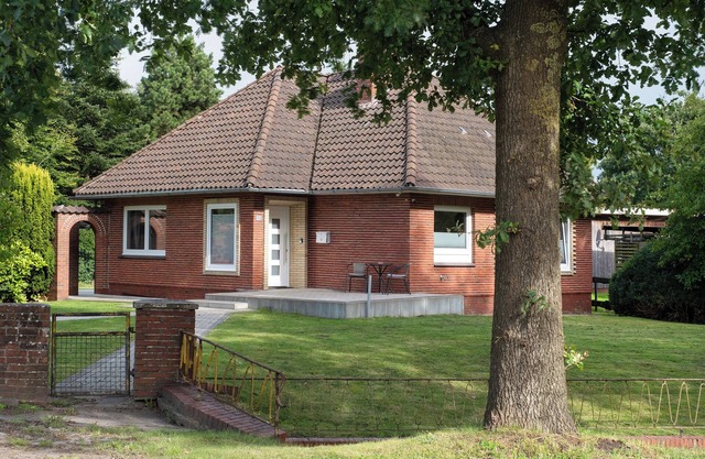 Holiday Home 'Ferienhaus Anna Elbe' with Private Terrace, Private Garden and Wi-Fi