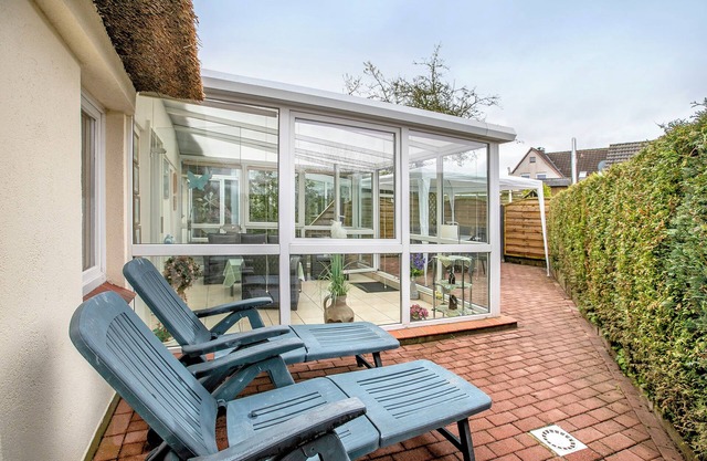 Holiday Home 'Ferienhaus Bruhn' with Private Terrace, Private Garden and Wi-Fi