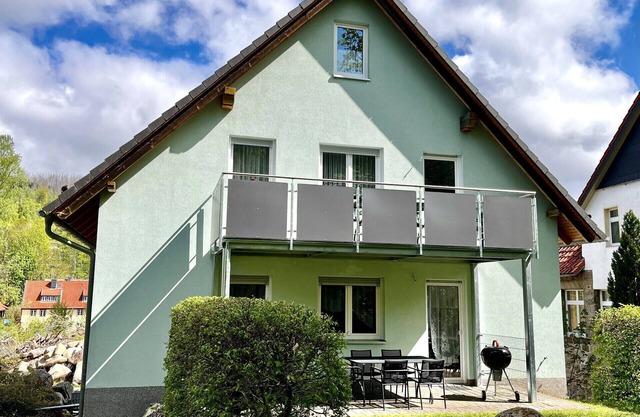 Holiday Home 'Ferienhaus Brockenpfad' with Private Terrace, Private Garden and Wi-Fi
