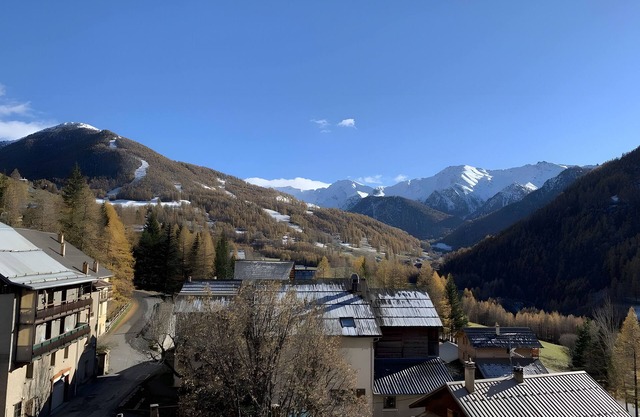 Holiday Home 'À Molines En Queyras 8-15 People' with Mountain View, Terrace and Wi-Fi