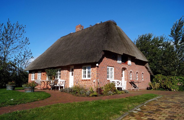 Holiday Home 'Friesenhaus Matzen' with Private Terrace, Private Garden and Wi-Fi