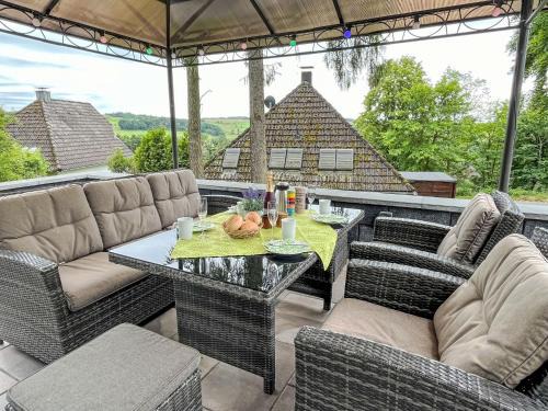 Holiday Home Heidi by Interhome