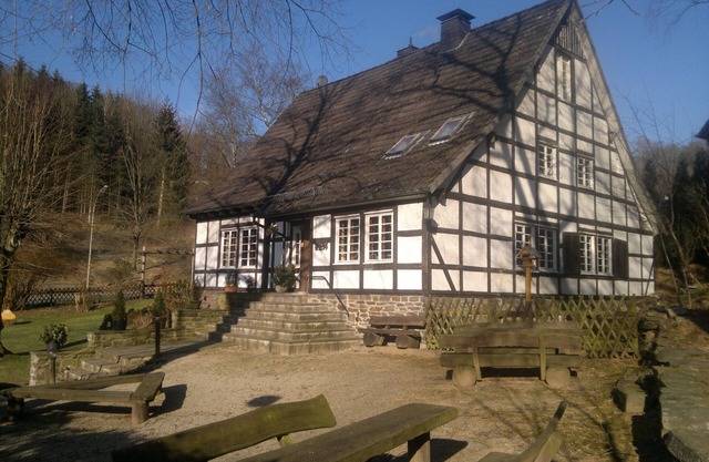 Holiday Home 'Hueseken' with Shared Garden and Wi-Fi