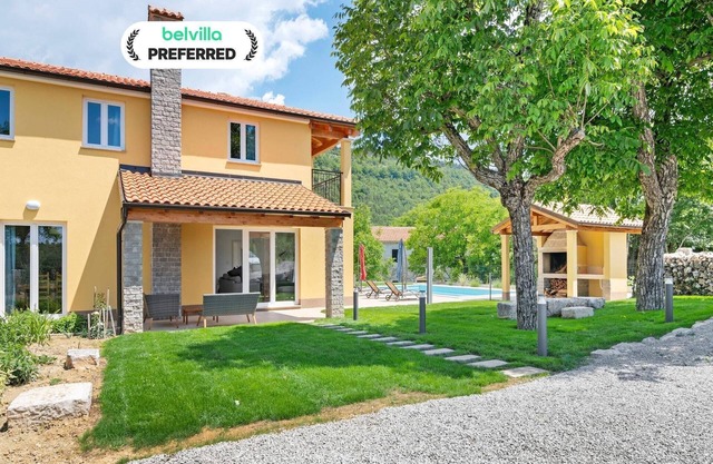 Holiday Home in Buzet with Terrace