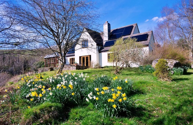 Holiday Home in Mid Wales with Countryside Views