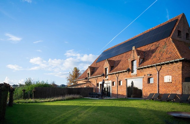Holiday Home in Moorslede with Pool and Jacuzzi