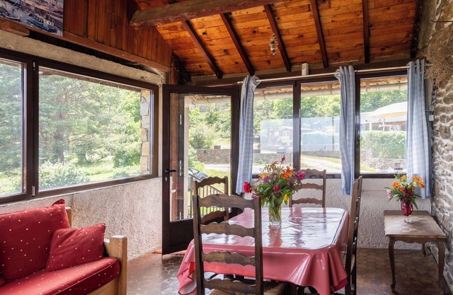 Holiday Home 'Le Pigeonnier' with Mountain View, Shared Pool and Air Conditioning
