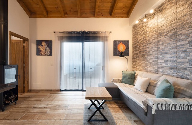 Holiday Home 'Los Almendr2s' with Sea View, Private Terrace and Wi-Fi