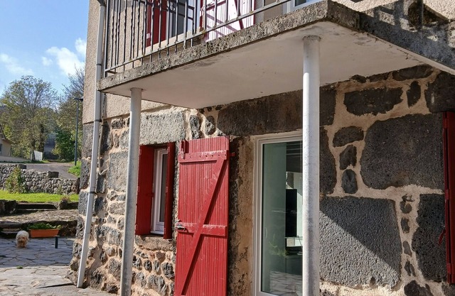 Holiday Home 'Maison De Campagne' with Private Terrace, Private Garden and Wi-Fi