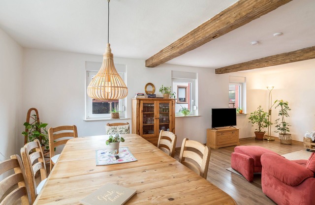 Holiday Home 'Pfälzerwald Idyll' with Private Terrace, Private Garden and Wi-Fi