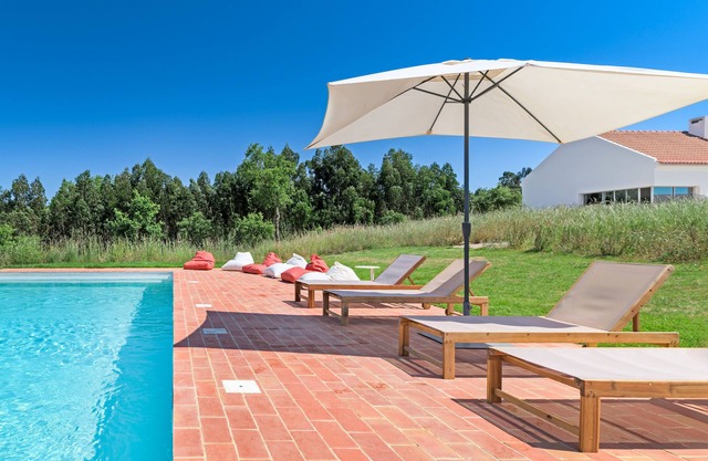 Holiday Home 'Casa Do Regadio - Casa 3' with Private Pool, Wi-Fi and Air Conditioning