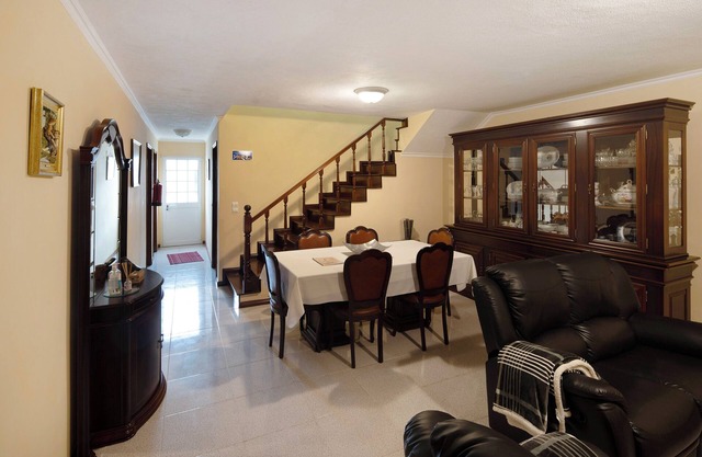 Holiday Home 'Silvia's House' with Private Terrace, Private Garden and Wi-Fi