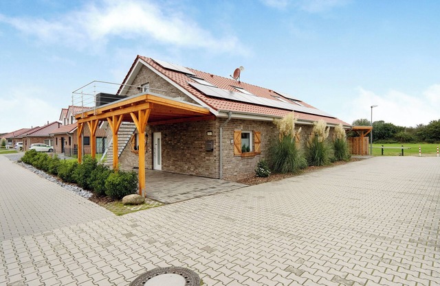 Holiday Home "Speicherhäuschen Maren" with Private Terrace & Wi-Fi