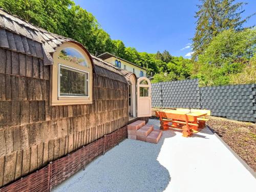 Holiday Home Tiny Haus Vierseenblick Nummer 1 by Interhome