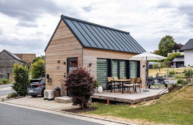 Holiday Home 'Tinyhaus Im Steinwald' with Wi-Fi and Air Conditioning