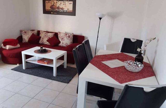 Holiday home with barbecue terrace, at the Granitz