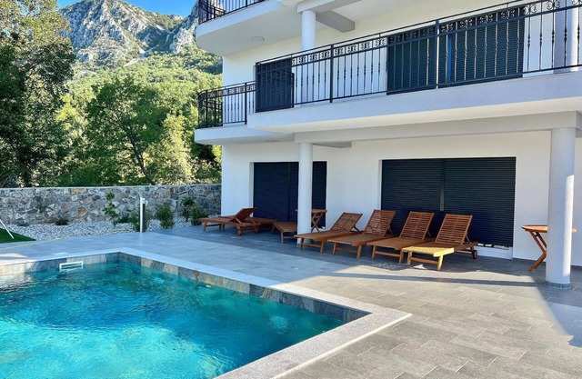 Holiday house Bribir for 1 - 18 persons with 10 bedrooms - Holiday home