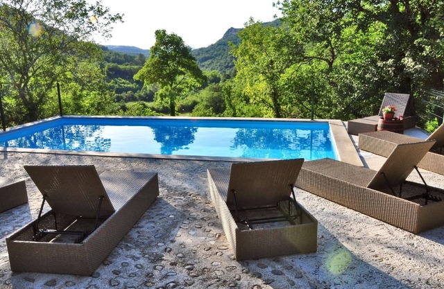 Holiday house Buzet for 1 - 3 persons with 1 bedroom - Holiday home