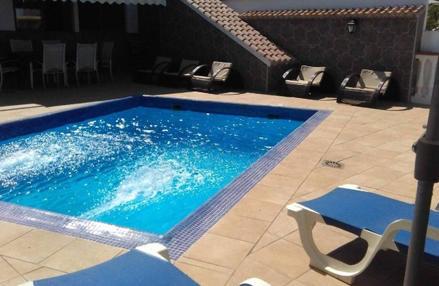 Holiday house Güevéjar for 1 - 12 persons with 3 bedrooms - Row house