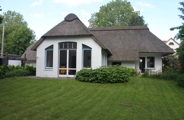 Holiday House in Stollhamm with Private Parking